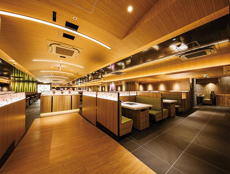 世界的飲食チェーンと新境地開拓へ