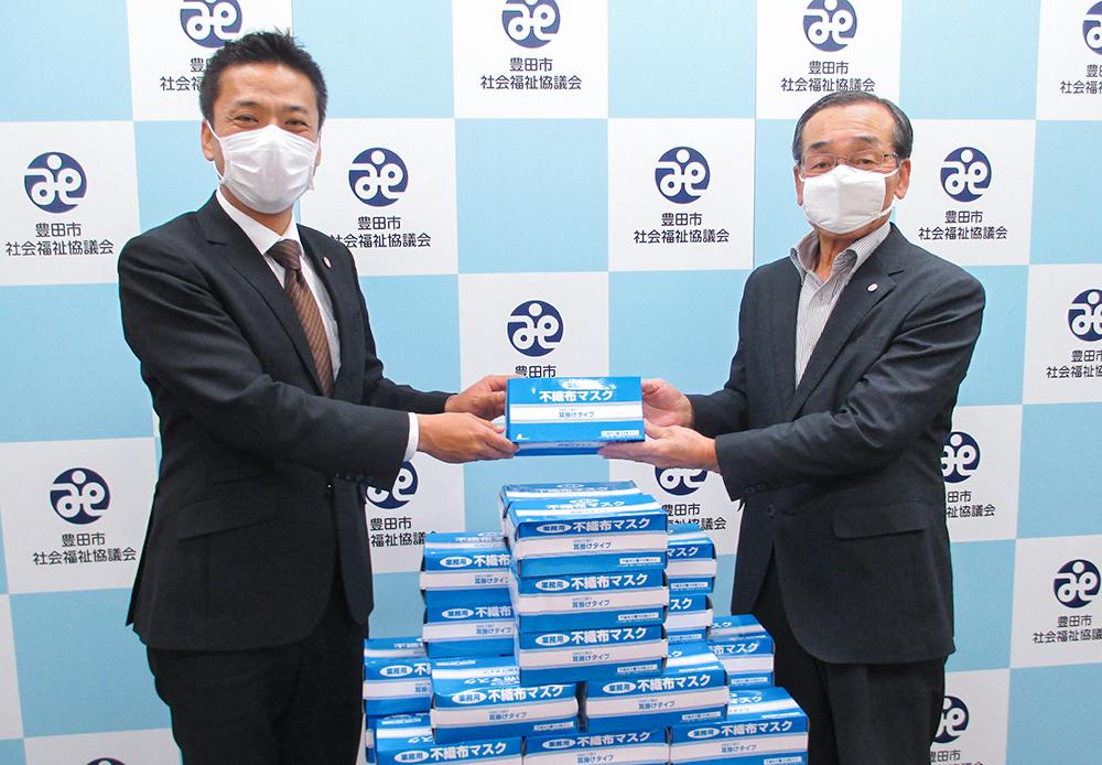 福祉協議会にマスク寄贈