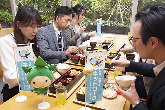 ダイナムが社食で復興支援ランチ