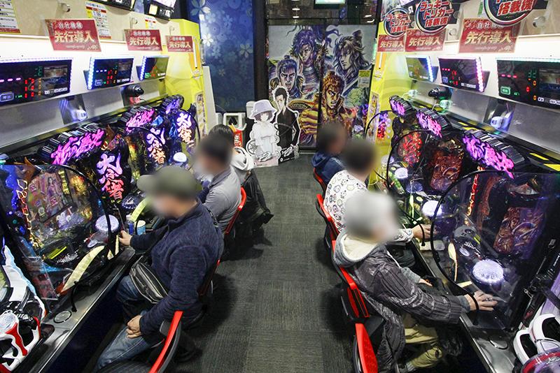 “裂”の2スペックを同時に先行導入|ニューギン